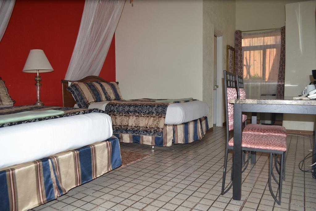 Executive Airport Hotel Entebbe Room photo